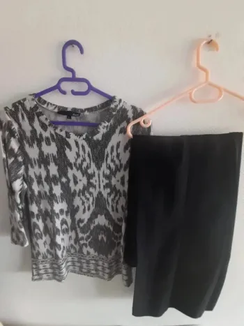 Ensemble pantalon et haut taille 40/L tbe