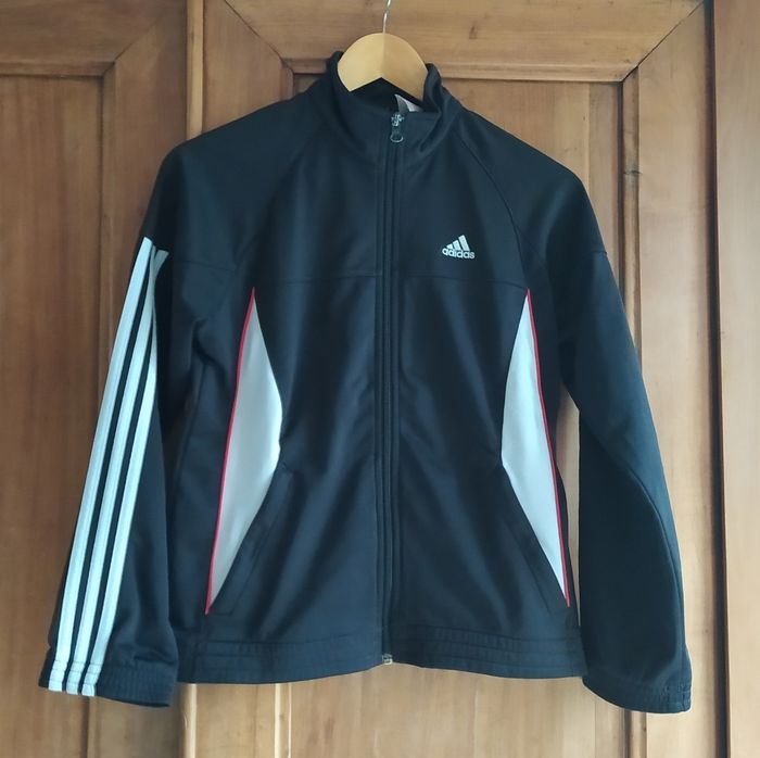 Veste adidas taille 12 ans.