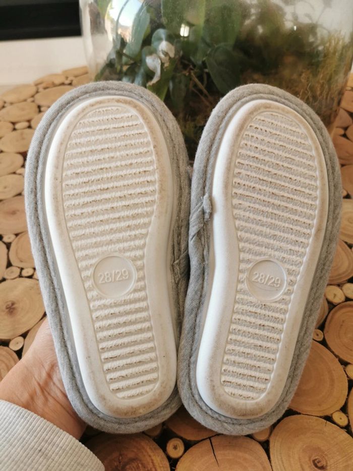 🌺Chaussons Neuf Boston garçon pointure 28/29 - photo numéro 5