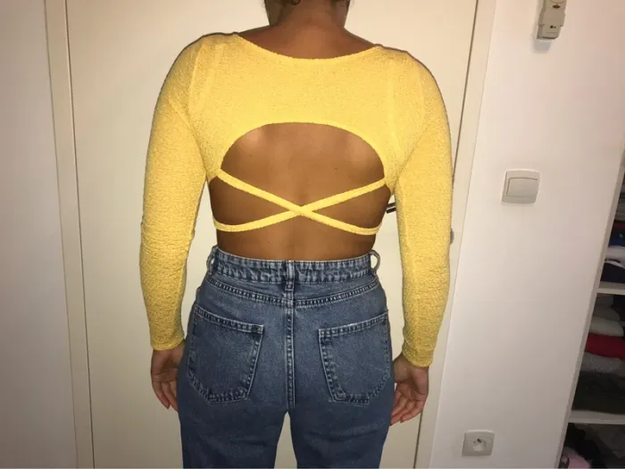 Top jaune - photo numéro 2