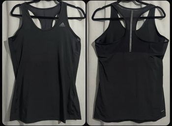 Haut débardeur adidas dos croisé excellent état très peu porté taille M va plus pour un L couleur noir