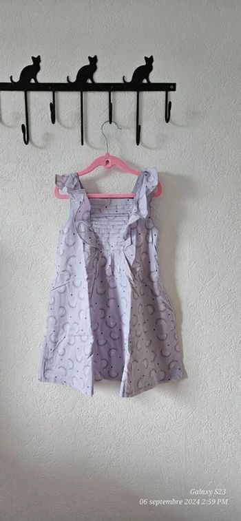 Robe manches volantées 8A