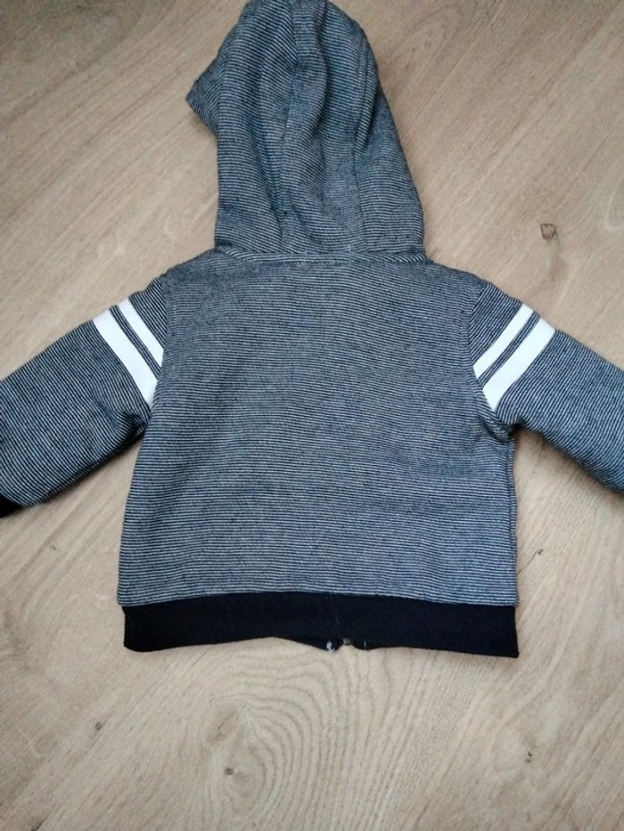 Veste/gilet polaire taille 3 mois - photo numéro 2