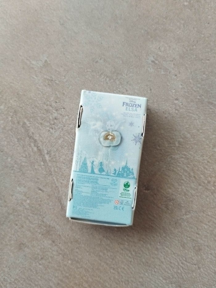 Figurine Mini brands Disney Store Édition - Elsa de la Reine des Neiges - photo numéro 3