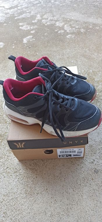 Basket taille 37