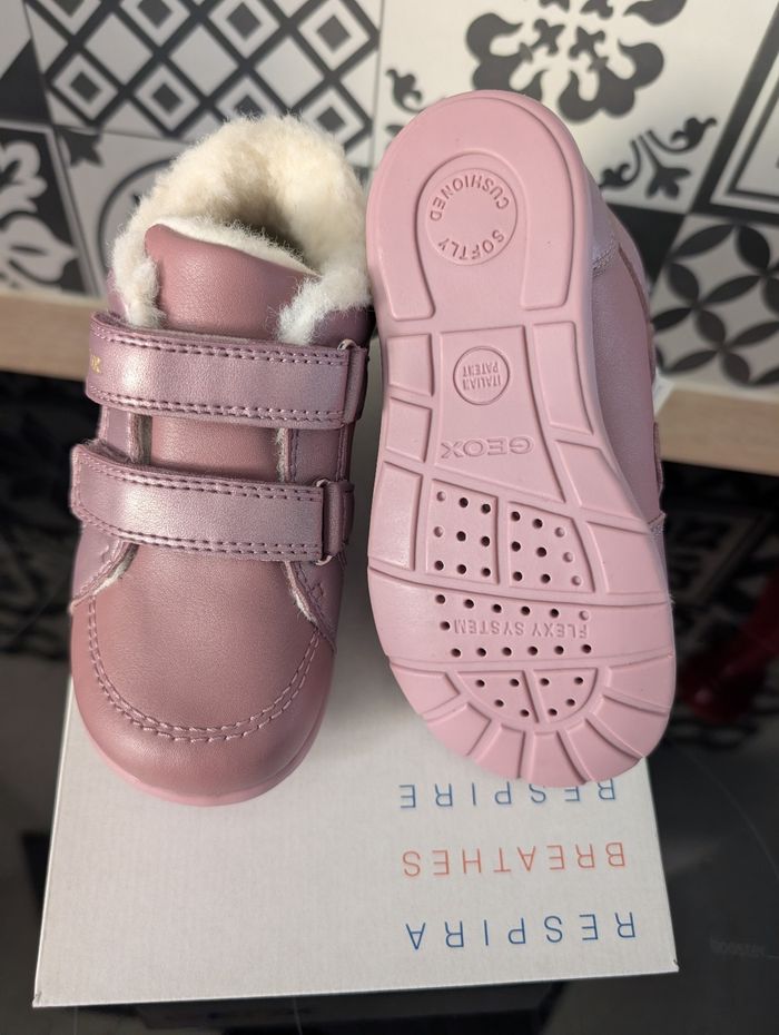 Chaussures fille. Taille 25. Chaudes, conseillé par les podologues. Neuf. Geox - photo numéro 6