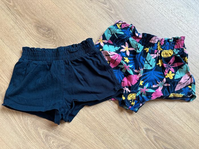 2 shorts fille 4 ans été