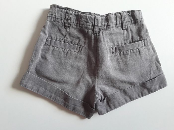 Short 4 ans - photo numéro 2