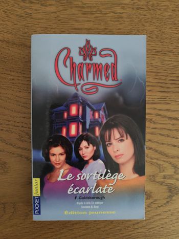 Livre Charmed vol.3 Le sortilège écarlate , bon état