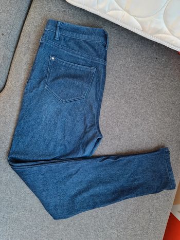 Pantalon type legging élashanne taille 40