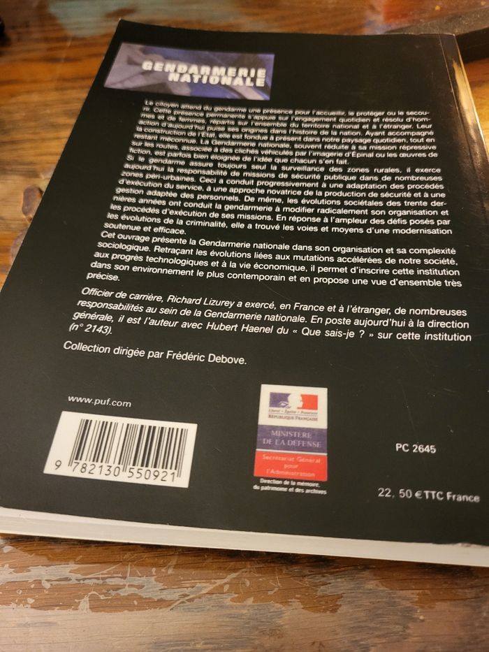 Livre sur la gendarmerie - photo numéro 2