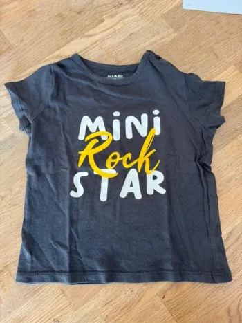 tee shirt