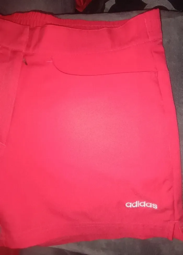 Short de sport rouge Adidas - photo numéro 3