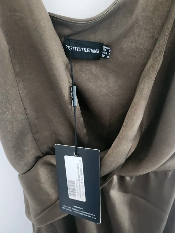 Robe longue satinée - photo numéro 2