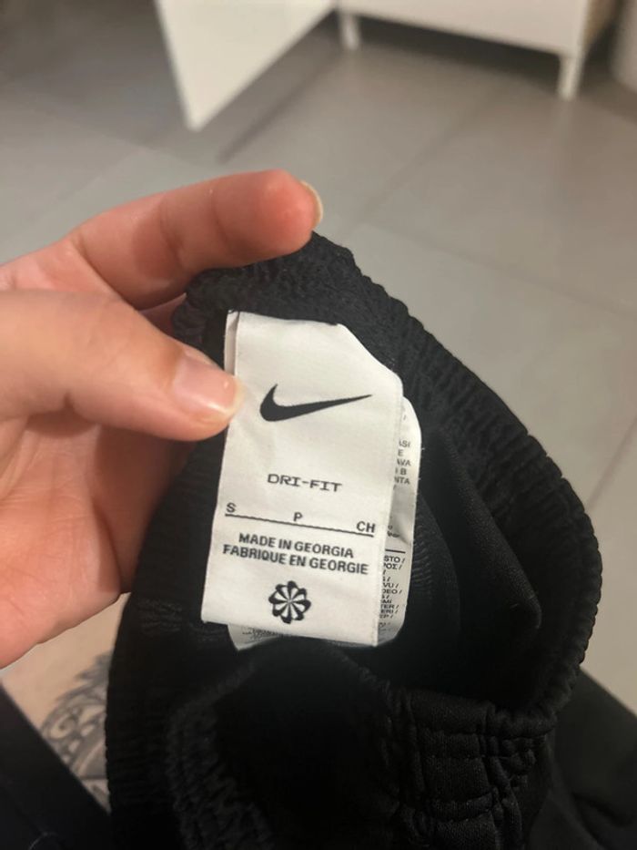 Jogging Nike - photo numéro 4