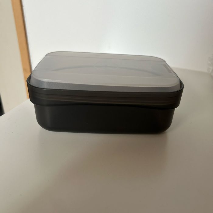 Lot  de 2 boîtes à bascule Tupperware - photo numéro 2