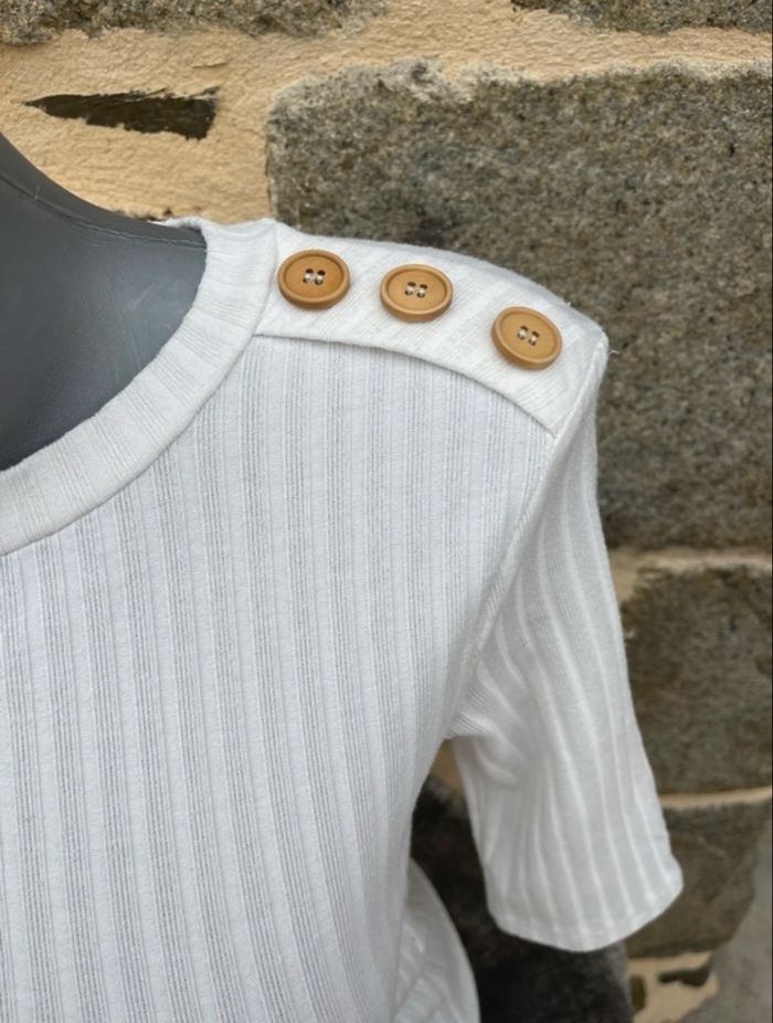 Teeshirt en maille blanche - Stradivarius - photo numéro 3