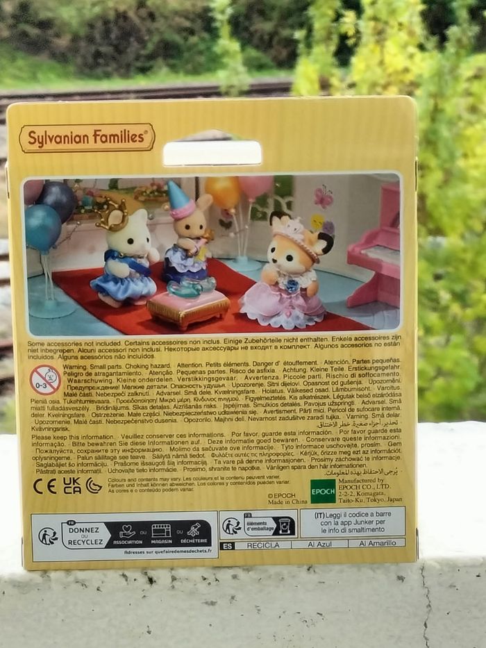 Sylvanian famille le théâtre de la crèche - photo numéro 3