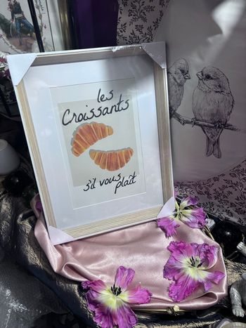 Cadre les croissants s’il vous plaît 