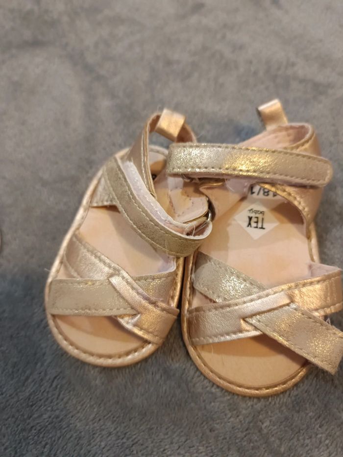 Lot 2 paires de sandales 18/19 - photo numéro 3