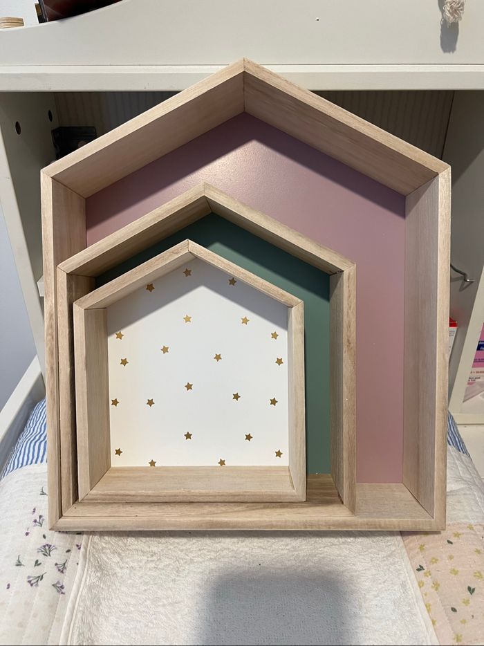 Vertbaudet - Lot de 3 étagères maison bois rose Neuf