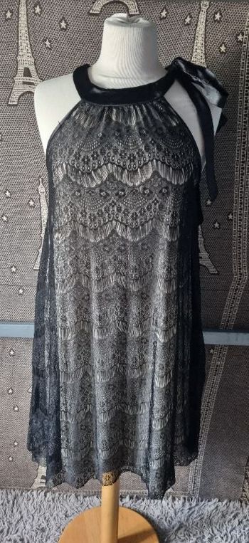 Tunique robe à dentelle taille L
