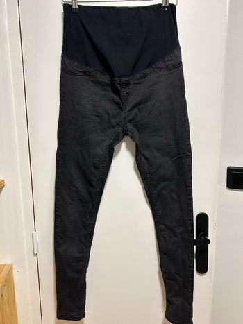 Pantalon de grossesse noir jeans en bon état