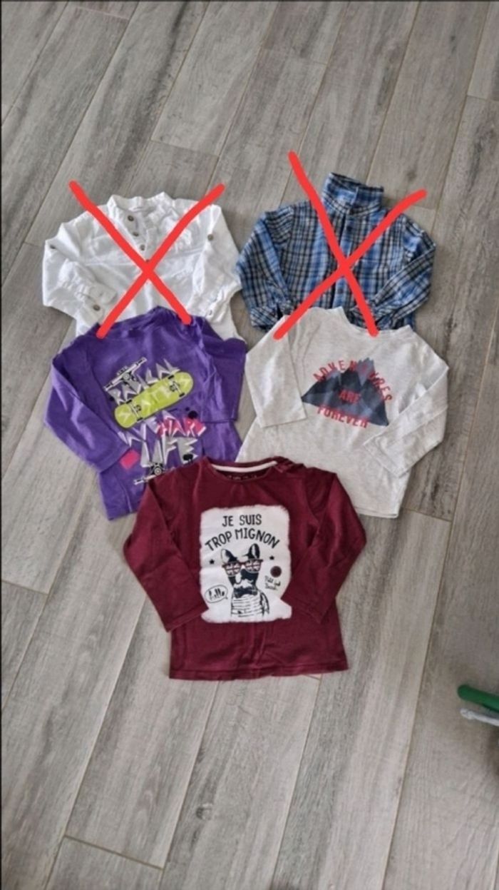 Lot 3 tee-shirt manche longue et 2 pantalons, taille 4 ans - photo numéro 2