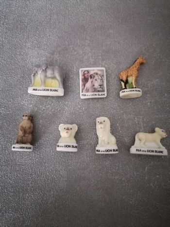 Lot de 7 fèves mia et le lion blanc