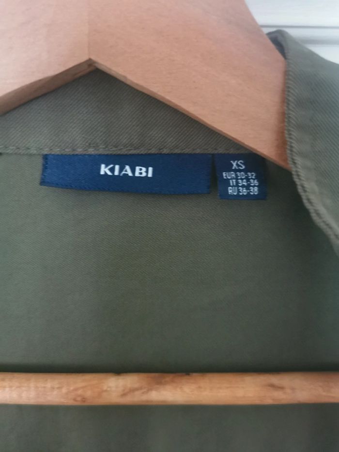 Veste kaki avec détails dorés - photo numéro 6