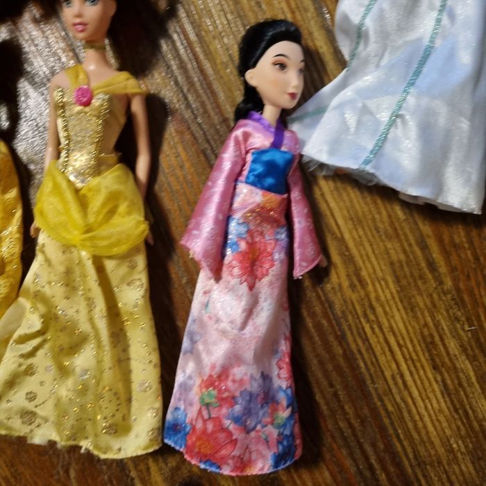 lot poupées DISNEY - photo numéro 9