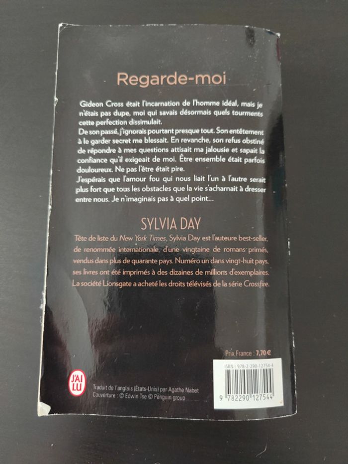 Livre Sylvia Day Regarde-moi - photo numéro 2