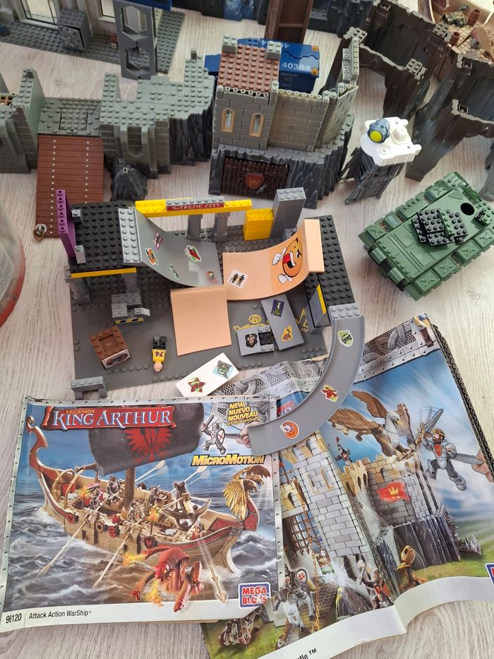 Lot Mega Bloks / Cobi – univers médiéval & aventure - photo numéro 2