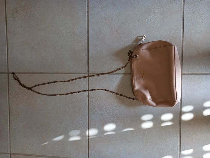 Sac bandoulière rose bershka