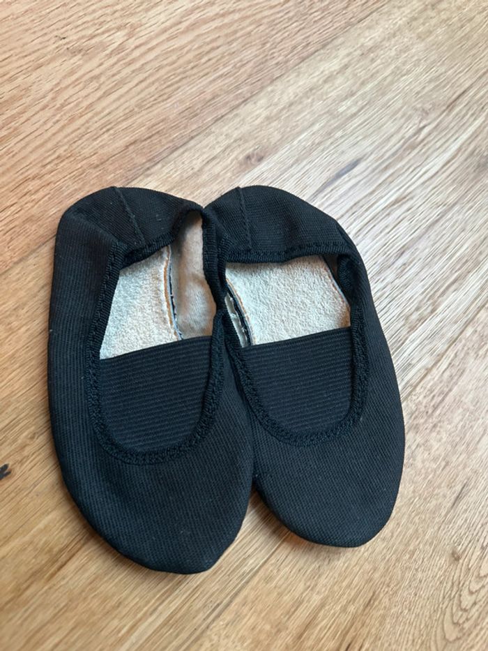 Chausson repetto noir taille 25 - photo numéro 2