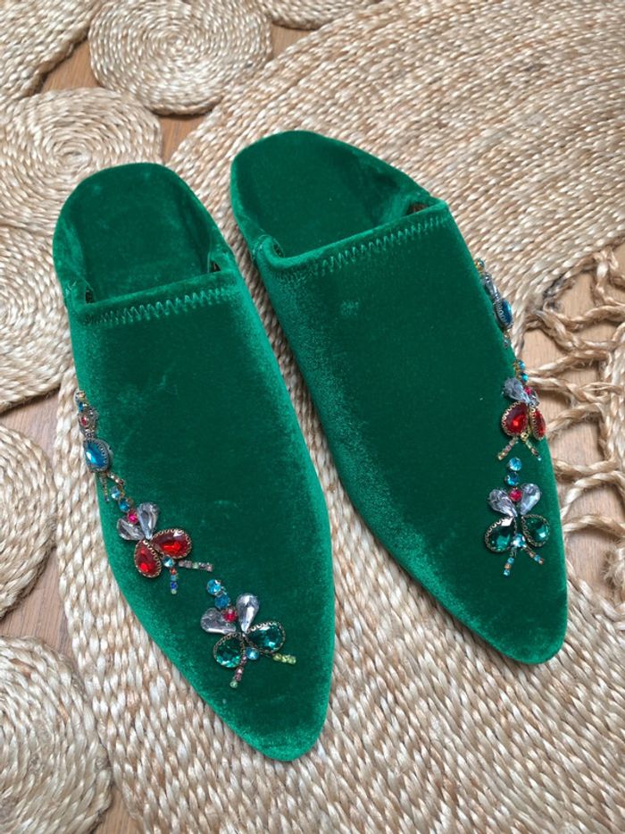 Paire de babouche en velours avec pierres | pointure unique 37/38 - 40/41 - photo numéro 2