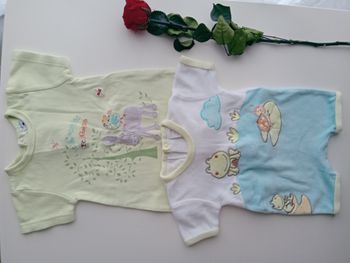 Lot de 2 grenouillères 1 moos