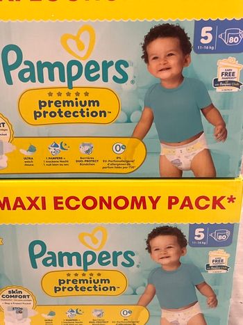Lots 2 paquets de couches 160 au total  Pampers taille 5 prenium 