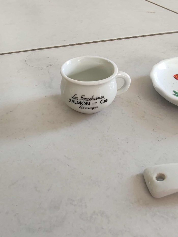 Service en porcelaine motif fraise - photo numéro 3