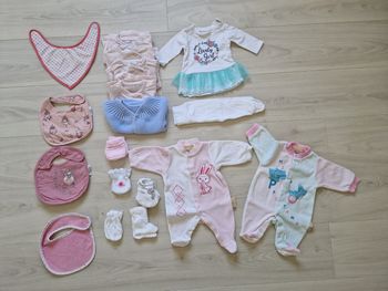 Lot de vêtements naissance fille