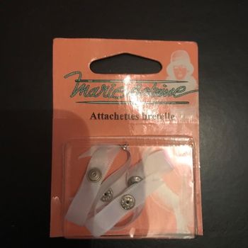 Attachettes bretelles * prix 🏷 2e * kiki60230