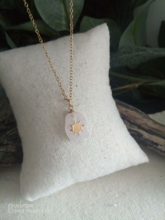 Collier quartz rose soleil doré