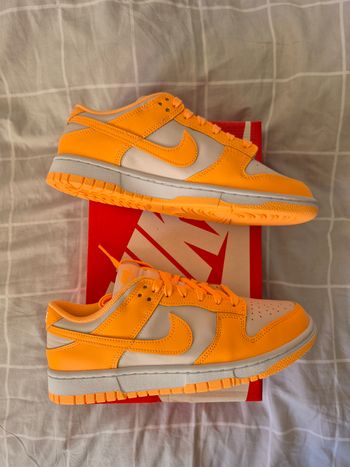 Dunk low peach taille 40,5