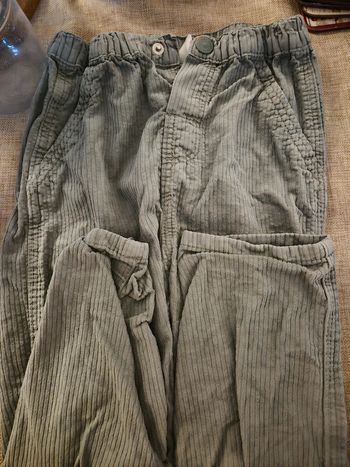 Pantalon velours côtelé 4ans/104cm