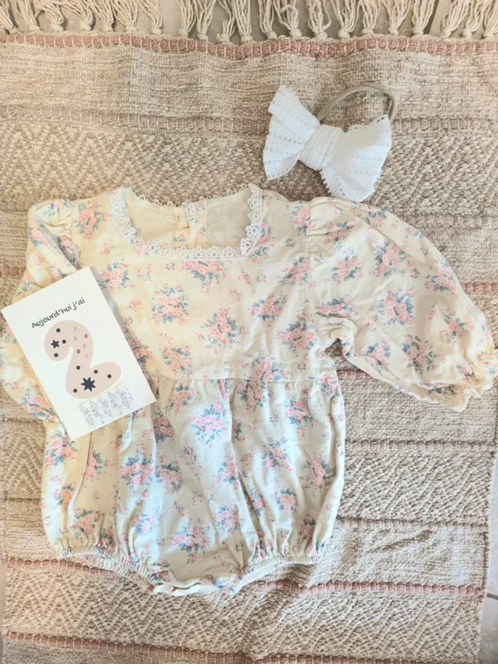 Barboteuse fleurie bohème neuve 100% coton 2 ans