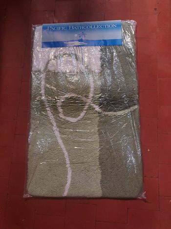 Tapis de salle de bain.