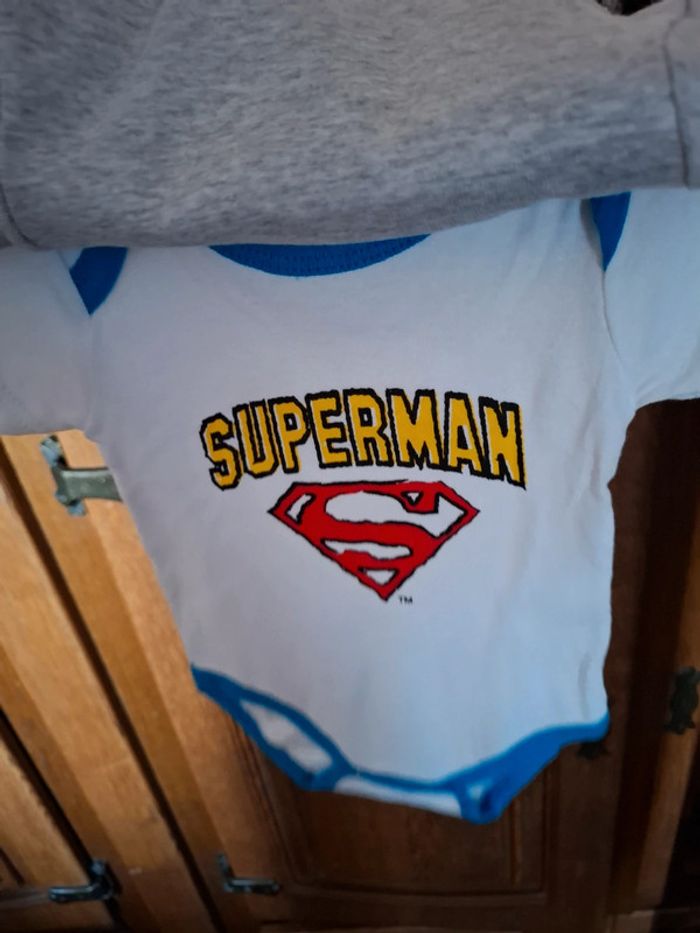 2 body - photo numéro 2