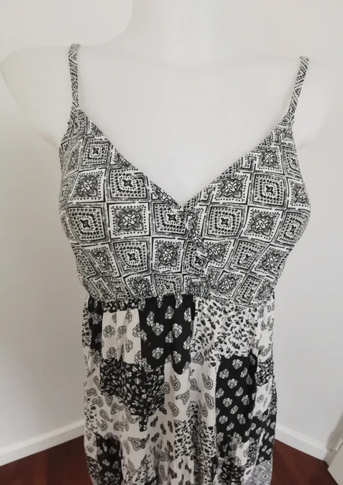 Robe imprimée noire et blanc 36 - photo numéro 2