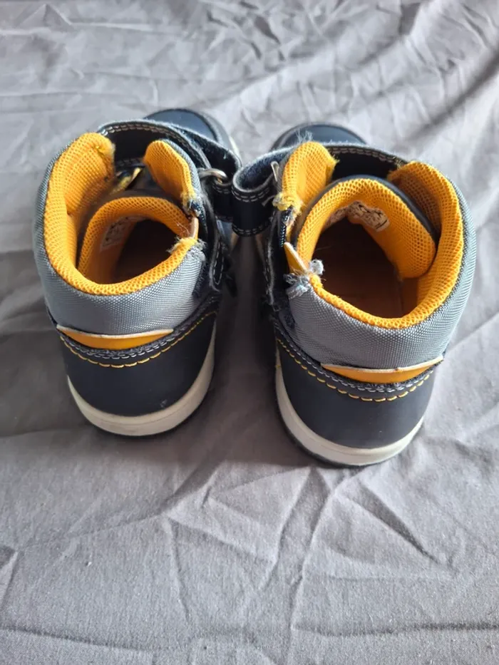 Chaussures montantes Geox taille 25 - photo numéro 2