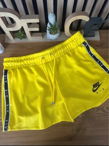 Short Nike Air jaune taille S